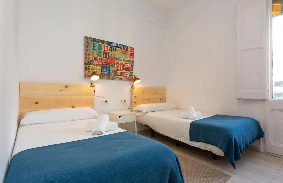 Centric Sagrada Familia Apartments-1